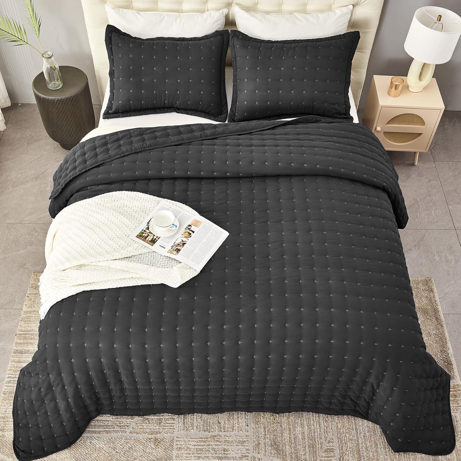 King Size Black Microfiber Reversible Bedspread Set