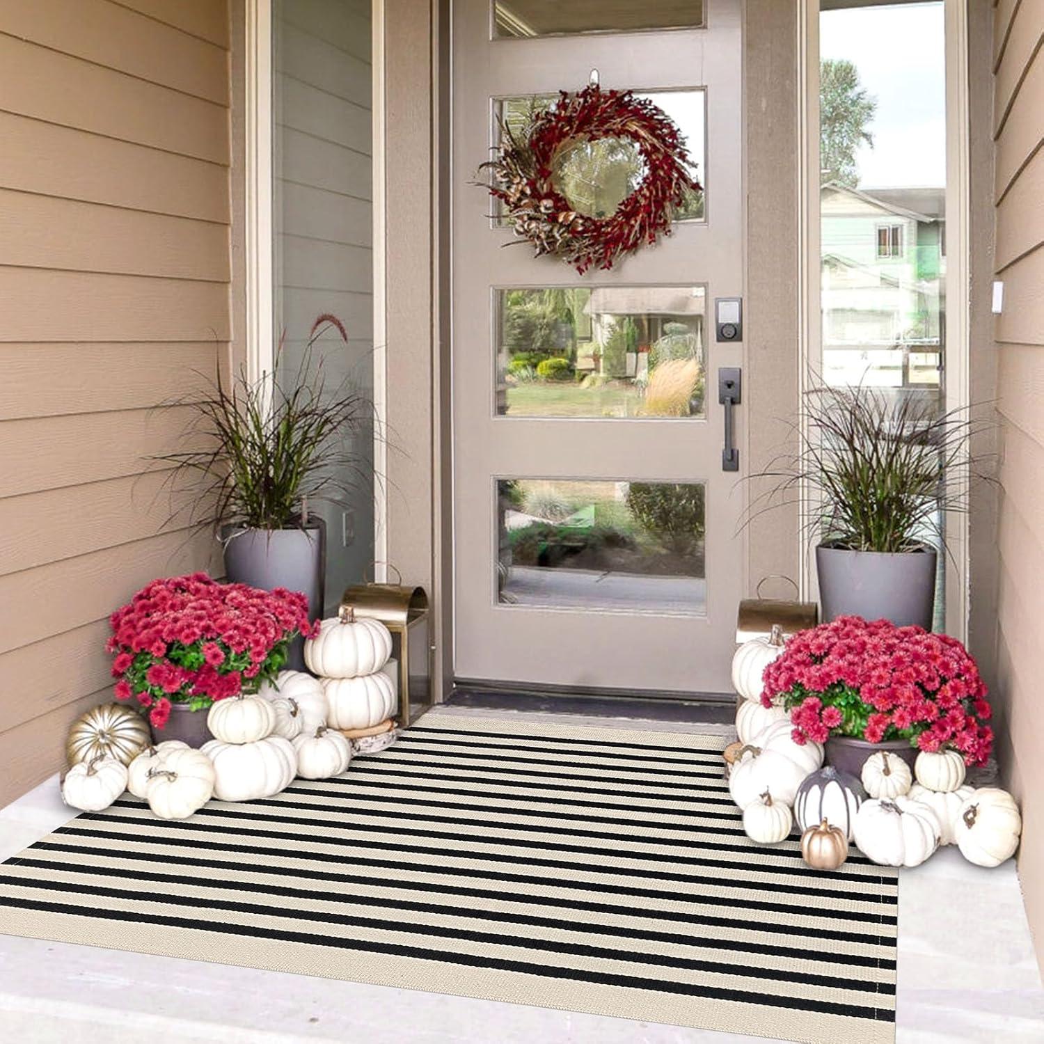 IOHOUZE Navy and White Striped Rug 2'x3' Front Door Rugs, Small Washable Area Rug for Front Porch, Spring Summer Doormats Outdoor Indoor, Cotton Rugs for Entryway Porch Entrance