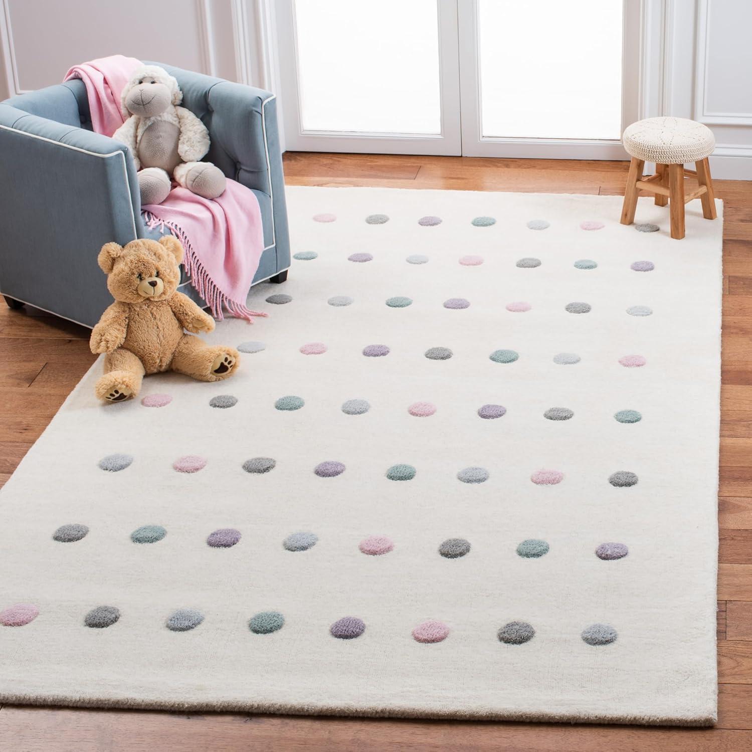 Safavieh Kids SFK805 Hand Loomed Area Rug  - Safavieh