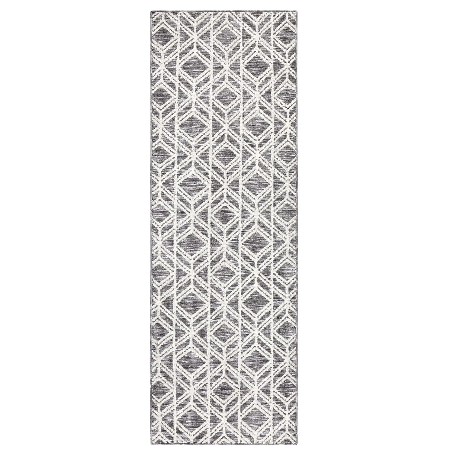 Town & Country Living TOWN & COUNTRY EVERYDAY Walker Modern Diamond Everwash Non-Slip Backing Kitchen Mat