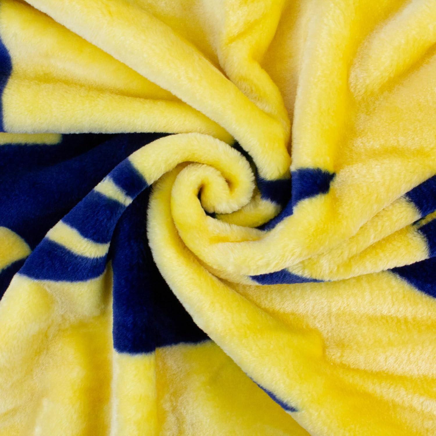 Michigan Wolverines Navy and Yellow Knitted Throw Blanket