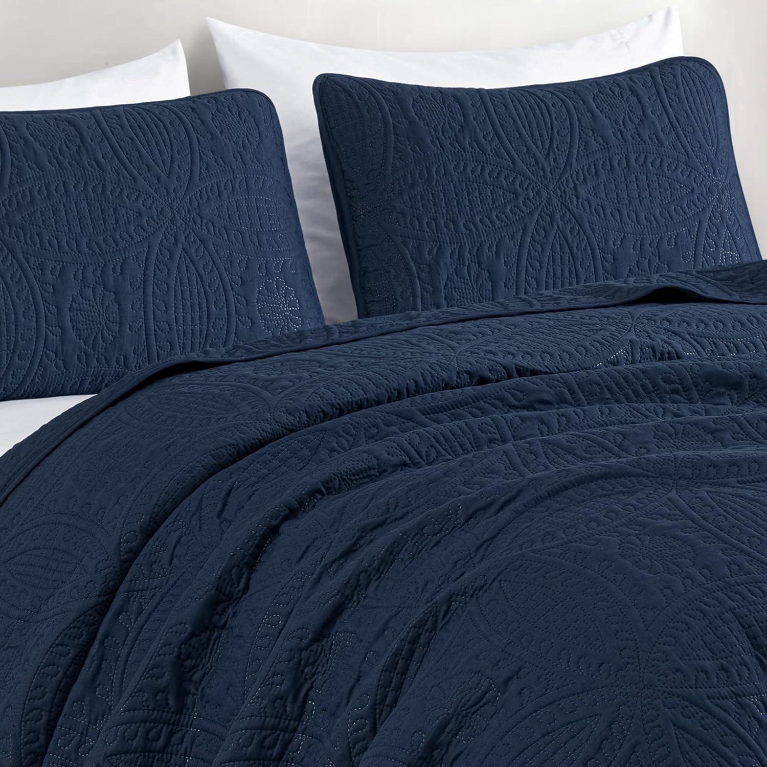 Austin Standard Geometric Shapes Coverlet Set