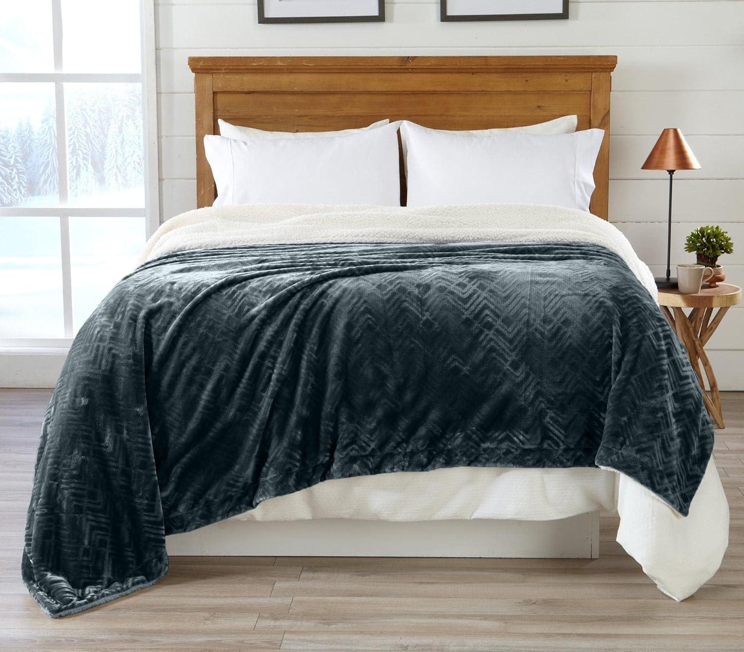 FreshFolds Ultra Soft Printed Plush Sherpa Reversible Blanket