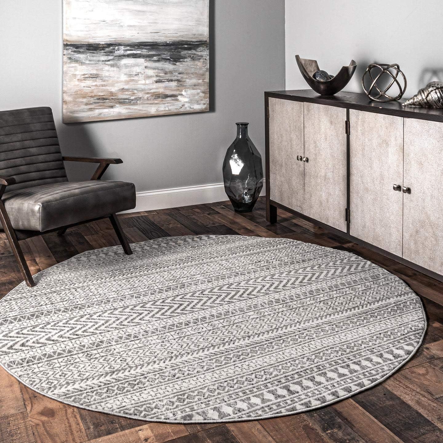 Catherina Gray Geometric Patterned 7x9 Area Rug