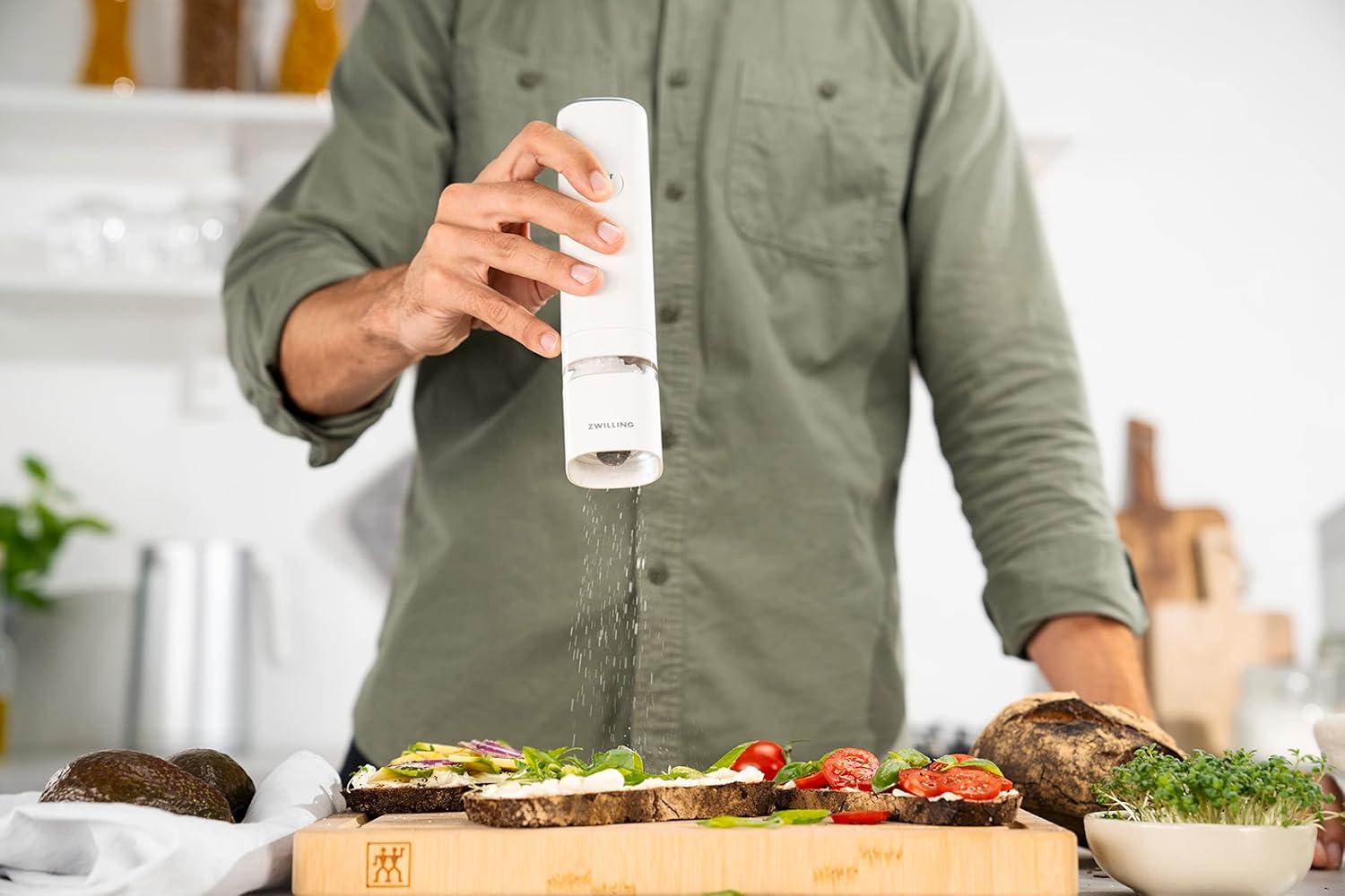 White Electric Salt and Pepper Mill with Ceramic Grinder