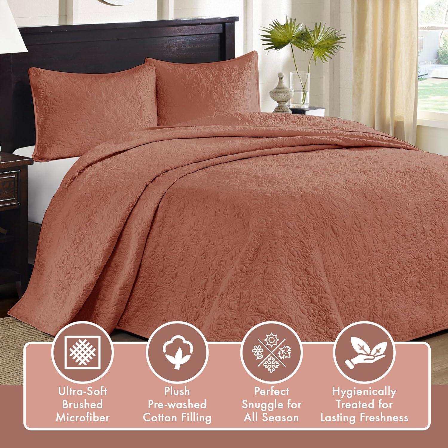 Quebec Reversible Coverlet Set