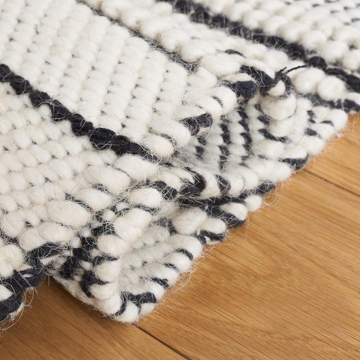 Natura NAT281 Power Loomed Area Rug  - Safavieh