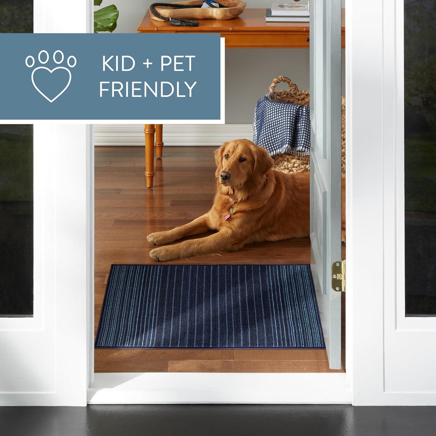 TOWN & COUNTRY BASICS Layne Everwash Non-Slip Backing Area Rug Navy Blue/Blue