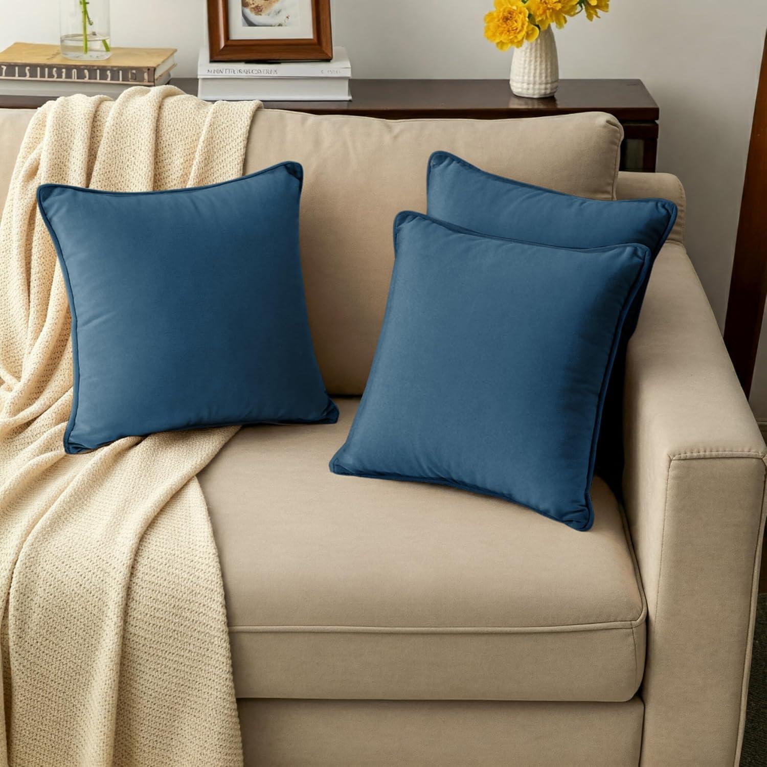 A1 Home Collections LLC Velvet Pillow Cover (Set of 2)