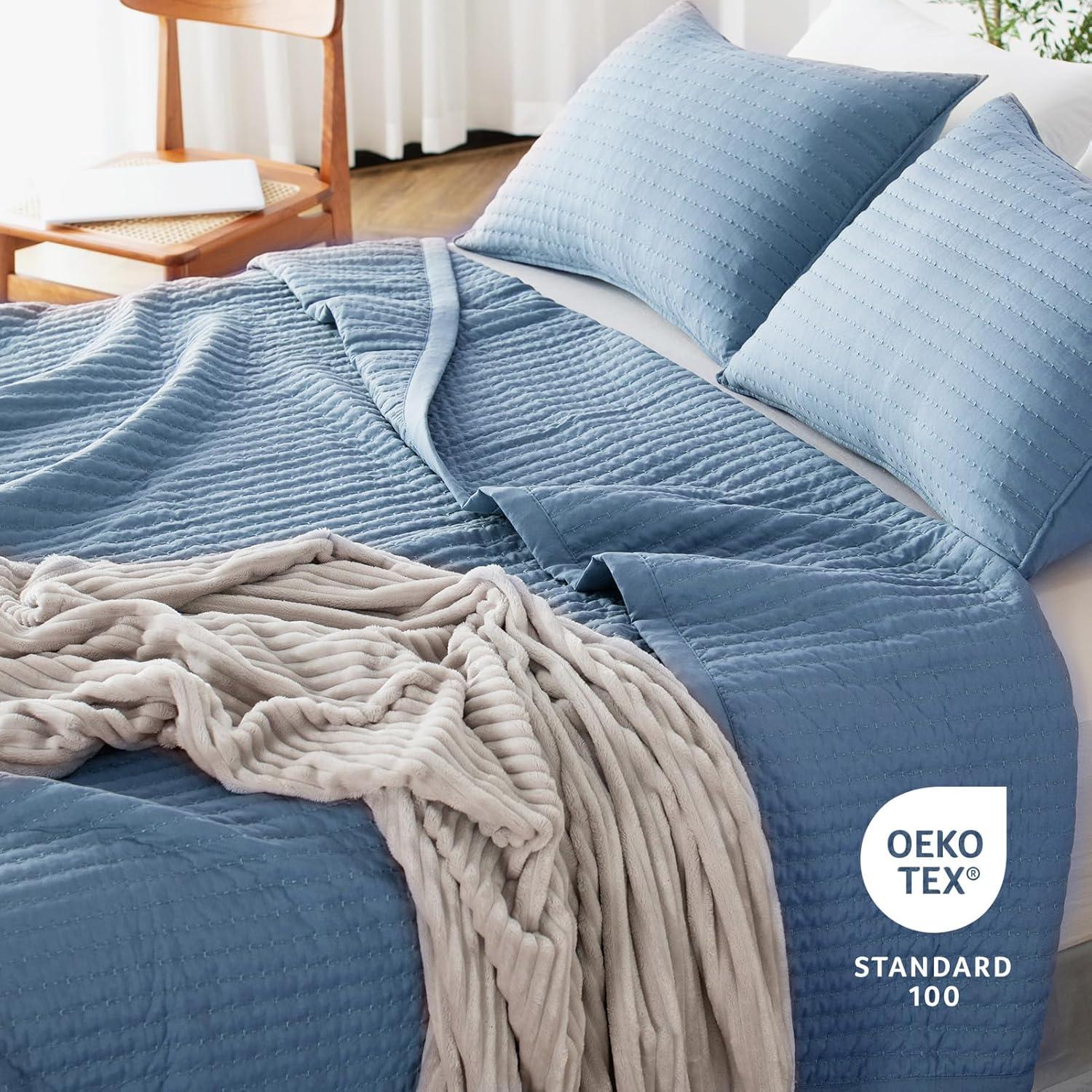 Silver Lake Blue Twin Reversible Microfiber Quilt Set