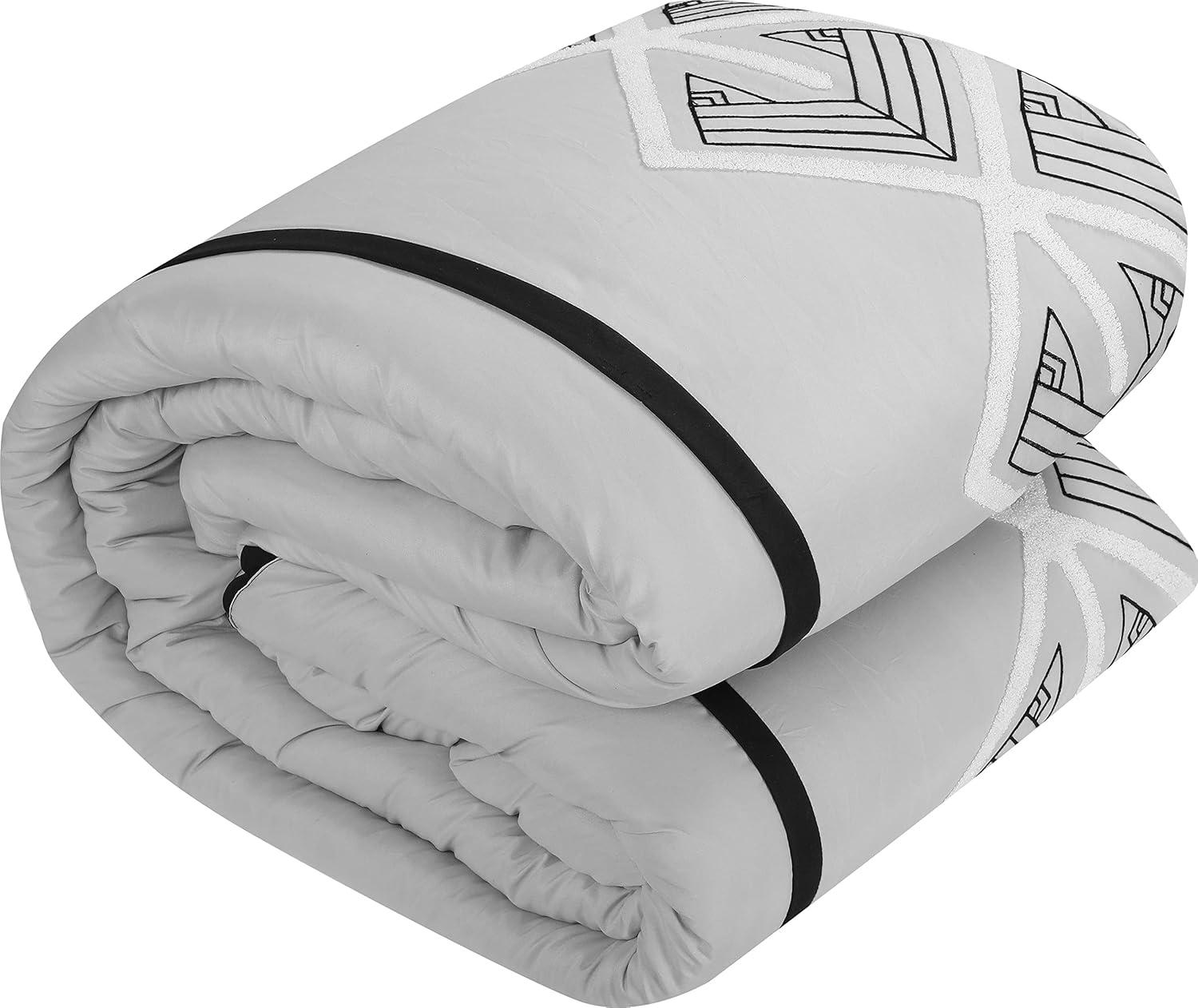 Nanshing America, Inc Vernice 7 Piece Geometric Comforter Set