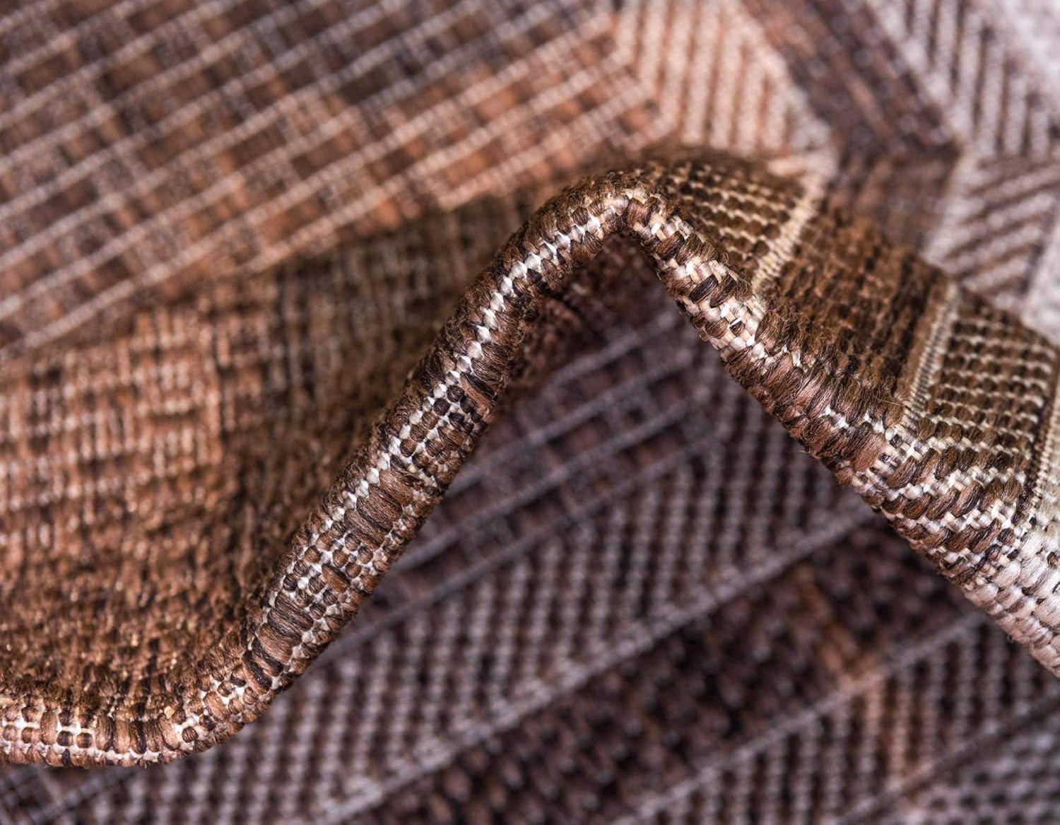 Unique Loom 5' 3 x 8' 0 Rectangle Indoor/Outdoor Border Brown Area Rug