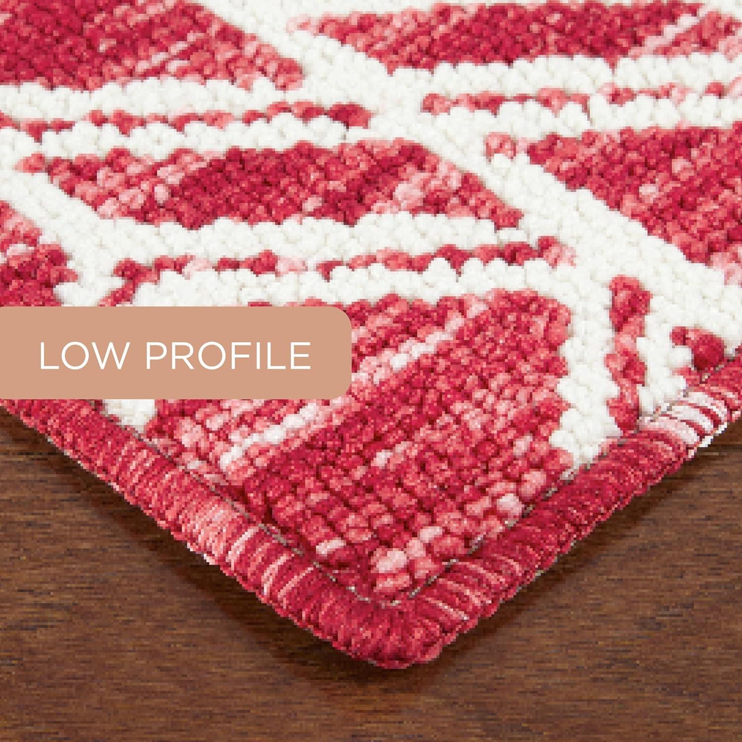 Town & Country Living TOWN & COUNTRY EVERYDAY Walker Modern Diamond Everwash Non-Slip Backing Kitchen Mat