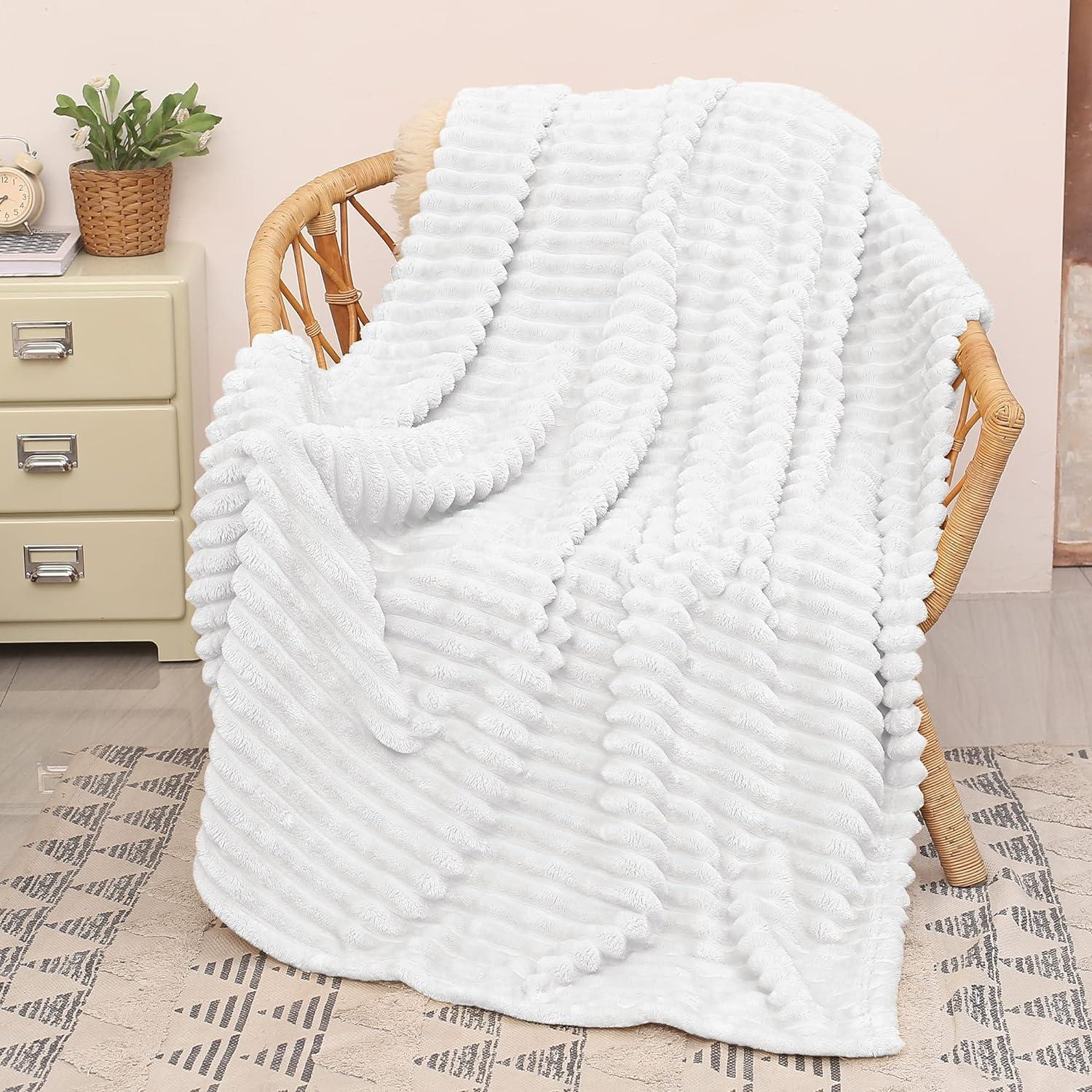 Catalonia Cozy Fleece Throw Blanket, White 50"x60", All-Season Comfort