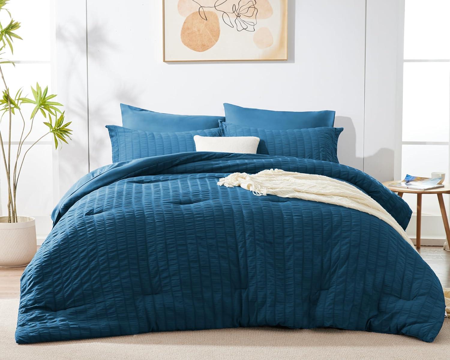 Teal King Microfiber Seersucker 7-Piece Bed in a Bag Set