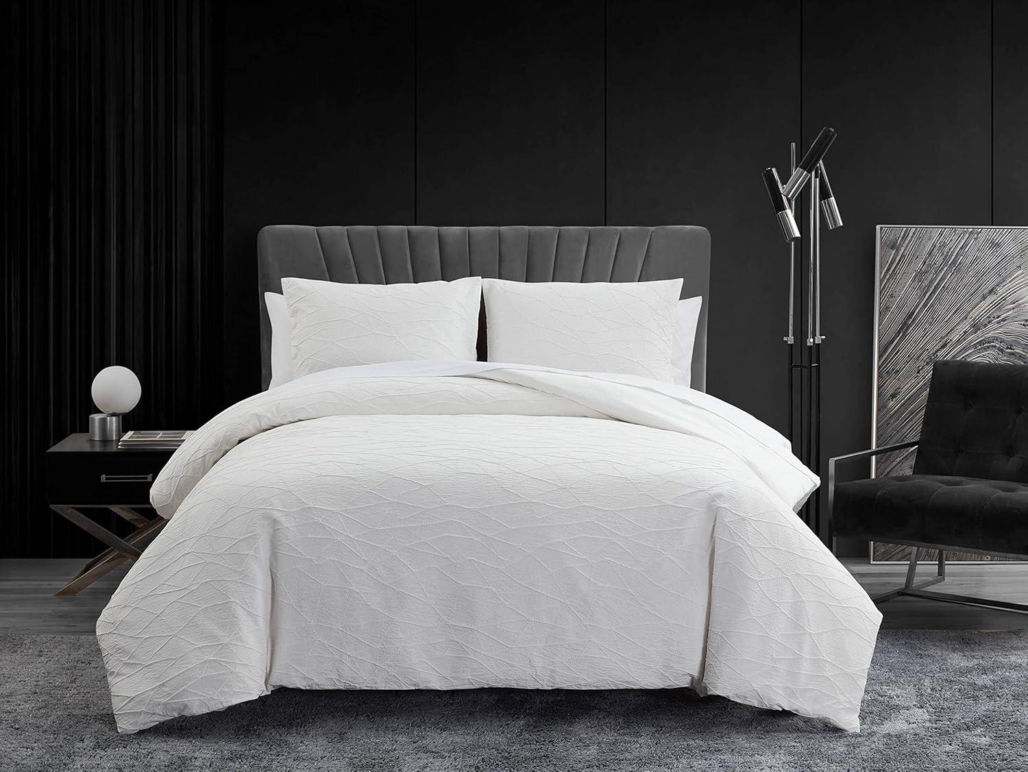 Vera Wang Vera Wang Abstract Crinkle White Comforter Set