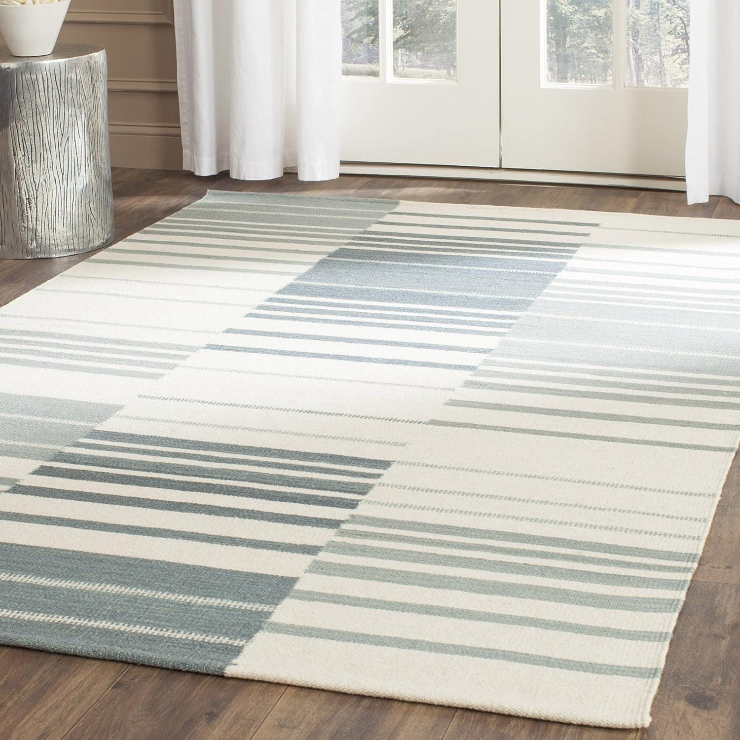 Kilim KLM953 Hand Woven Area Rug  - Safavieh