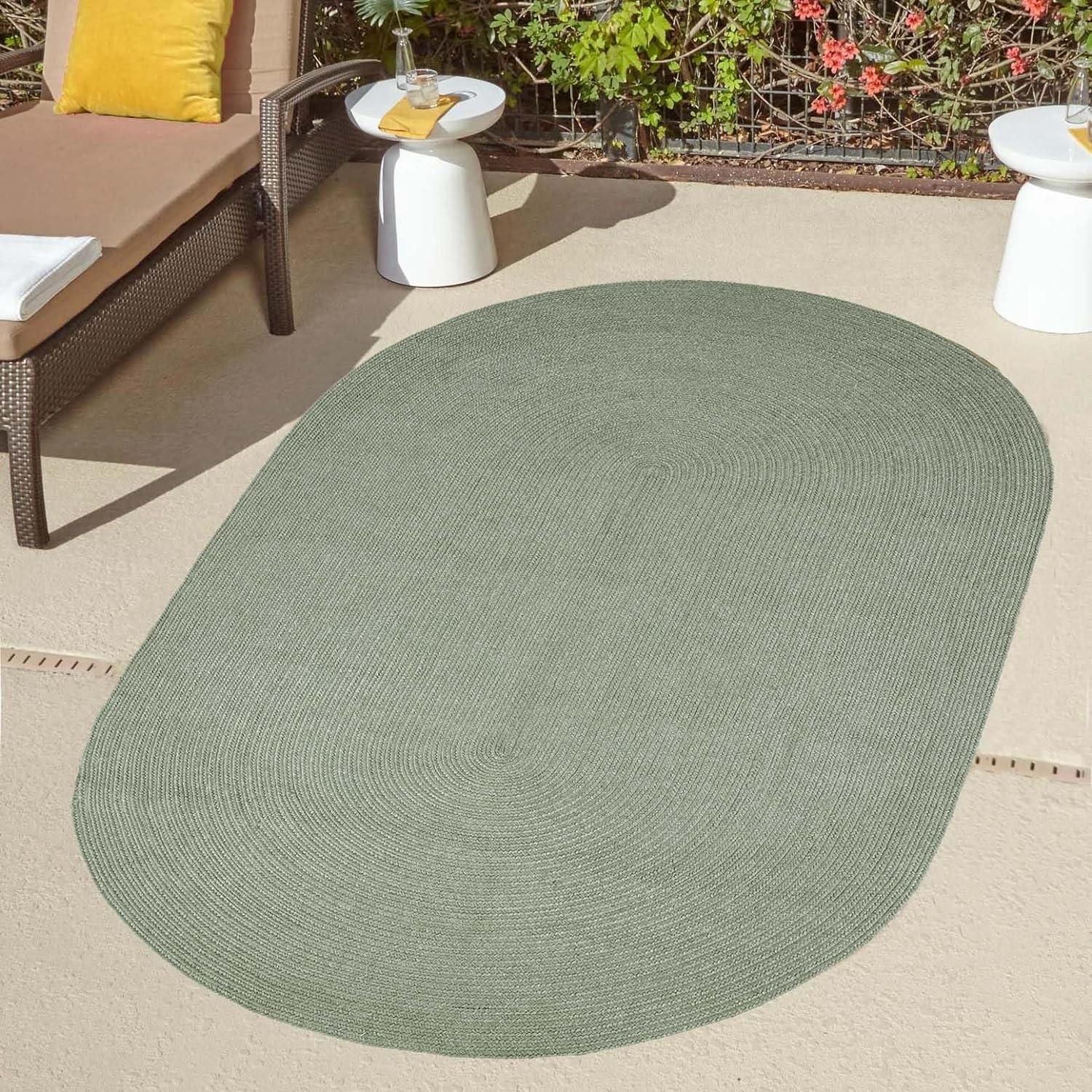 Fog Green Oval Braided Reversible Indoor/Outdoor Rug