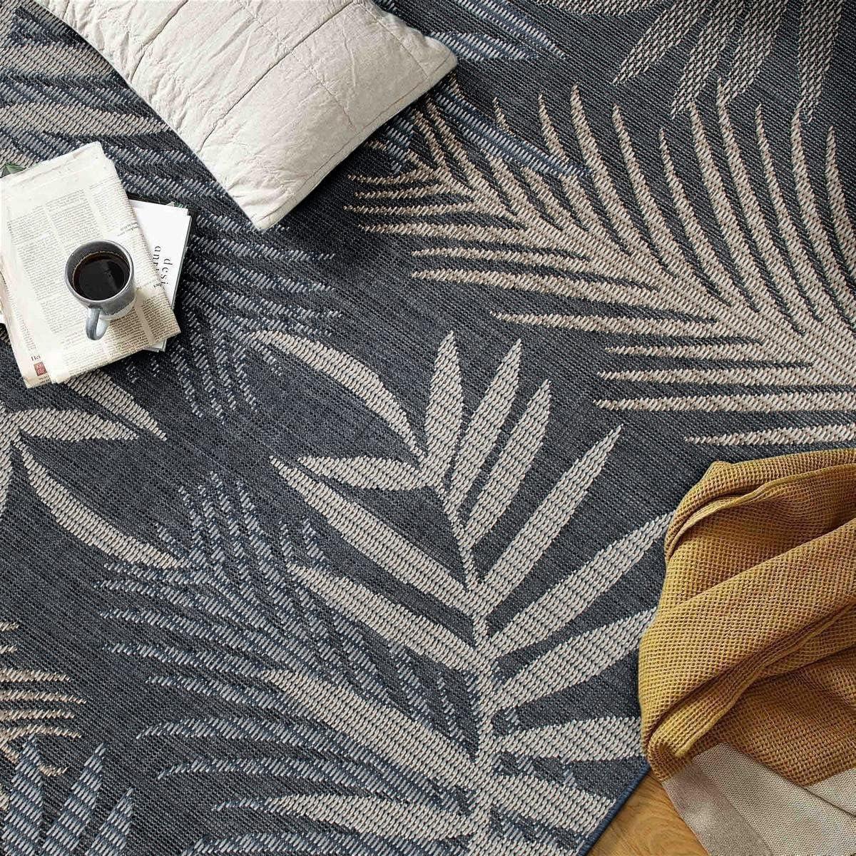World Rug Gallery Bahama Palm Frond Indoor/Outdoor Area Rug - Blue 5' x 7'