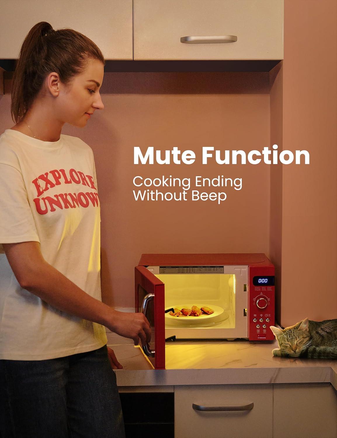 Comfee Retro 0.7-cu ft 700-Watt Countertop Microwave (Red)