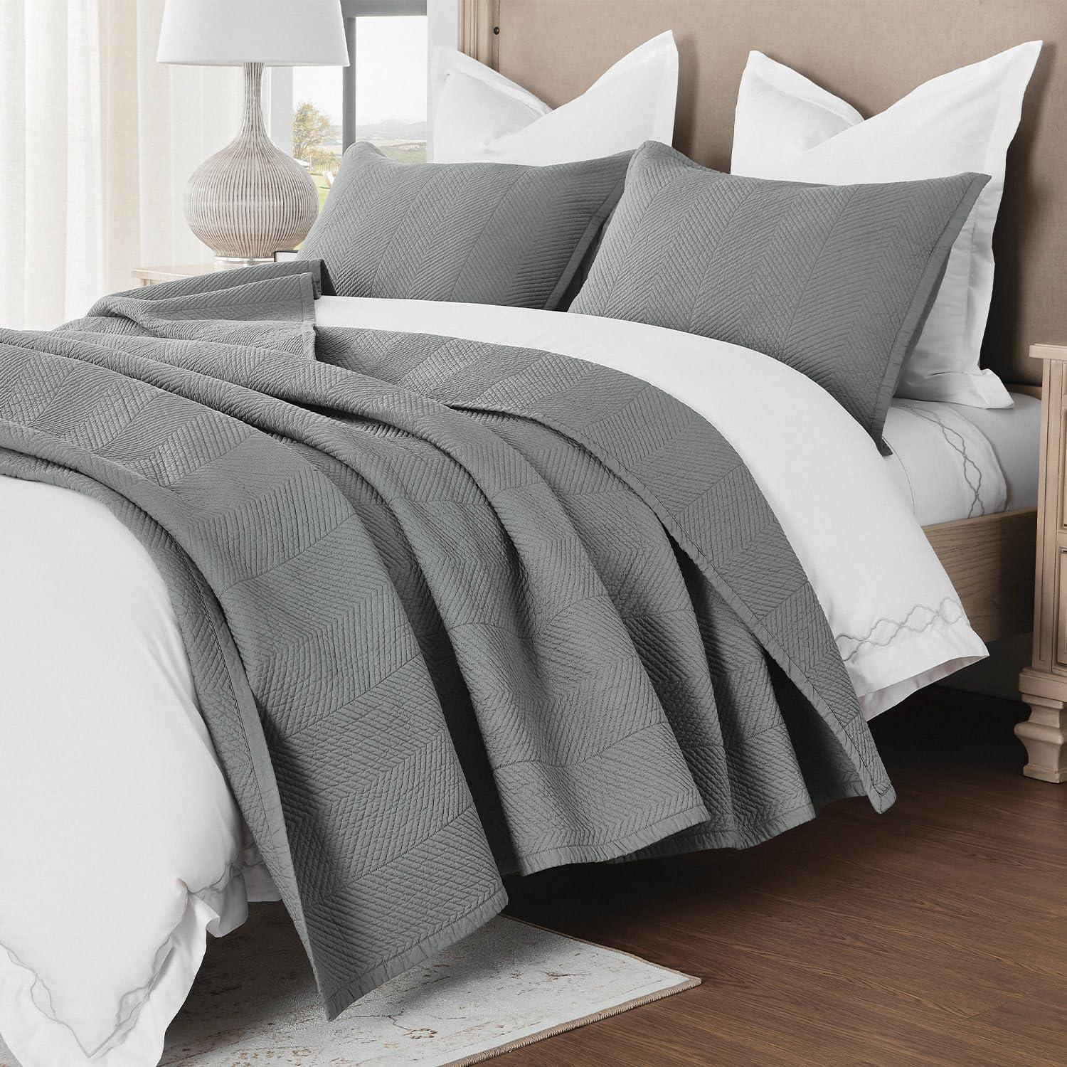 Calla Angel Evelyn Stitch Chevron Luxury Pure Cotton Quilt, Gray, Chevron, 3 Pieces Queen Quilt Set