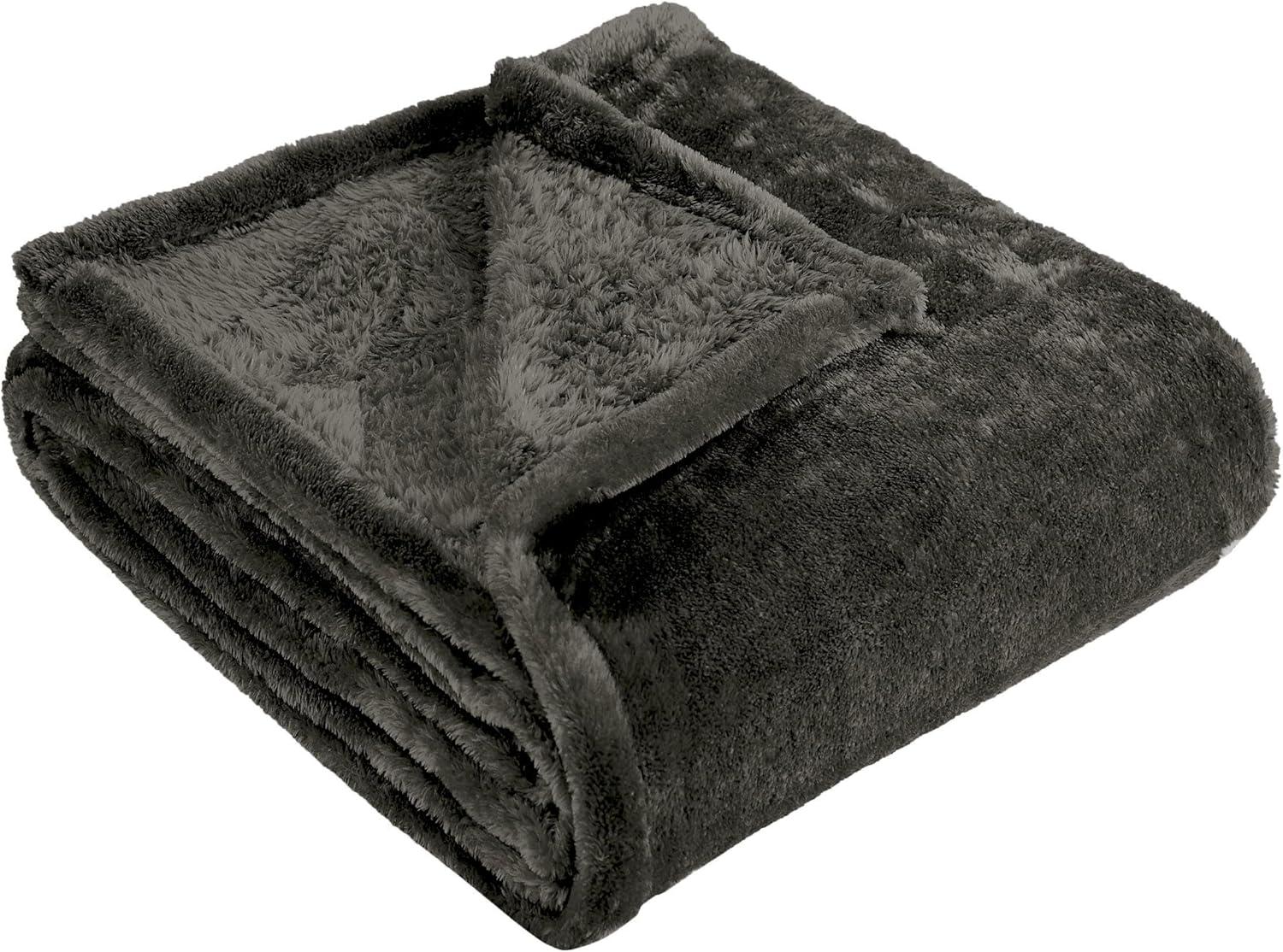 Superior Superior Solid Polyester Reversible All-Season Fleece Throws Blanket