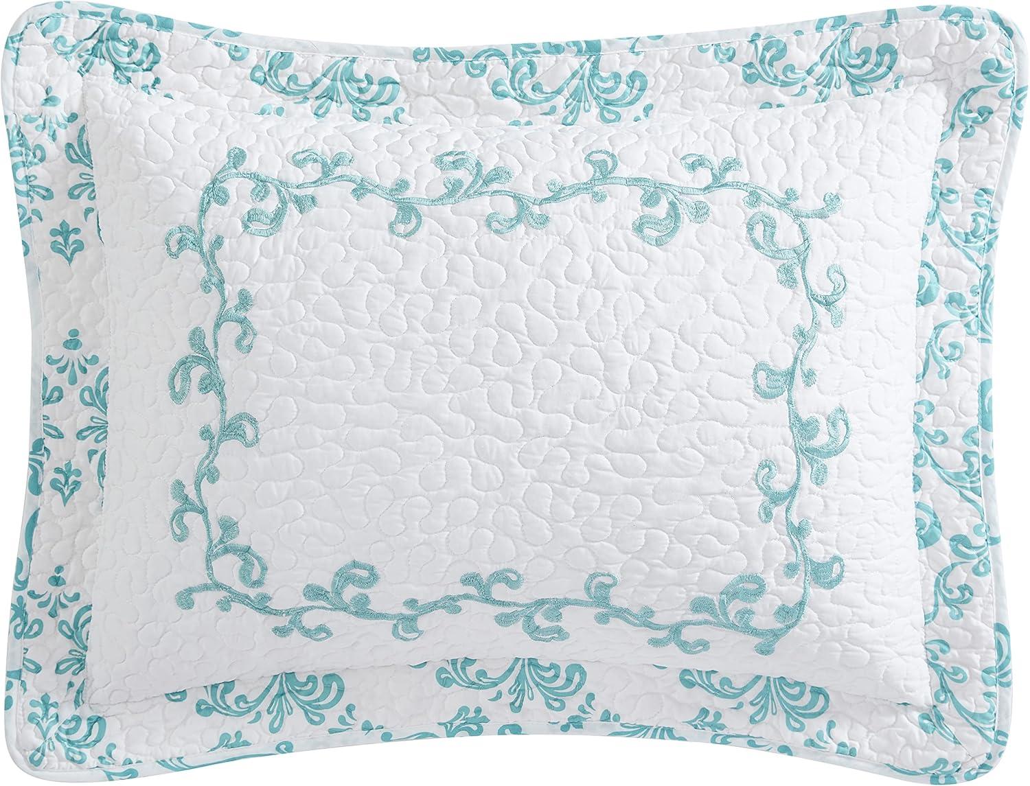 Victorian Blue Damask Full Lightweight Bedspread