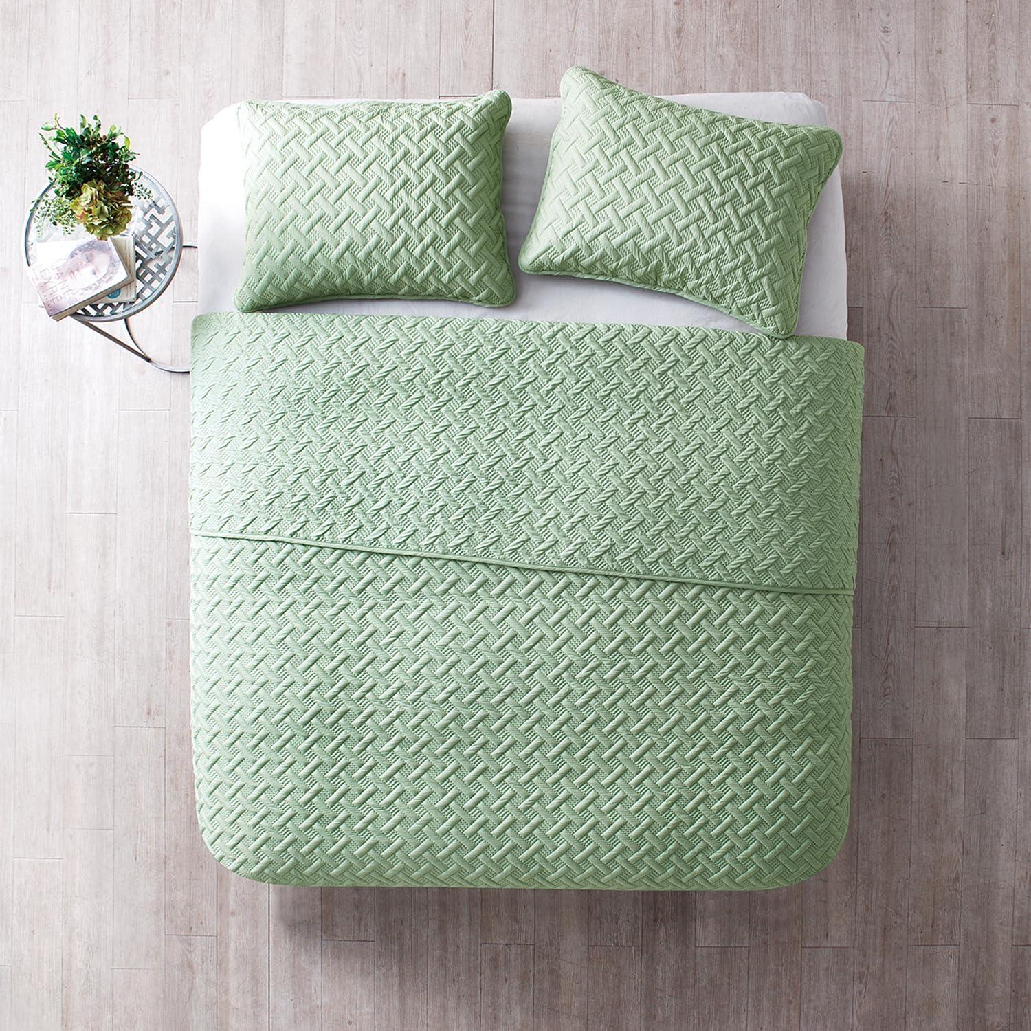 Nina Embossed Basketweave Quilt Set