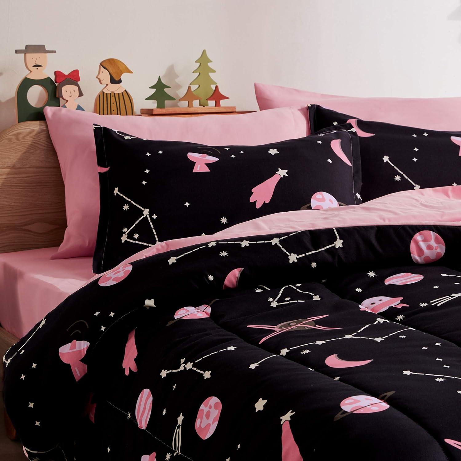 Sleep Zone Galaxy Bedding Set