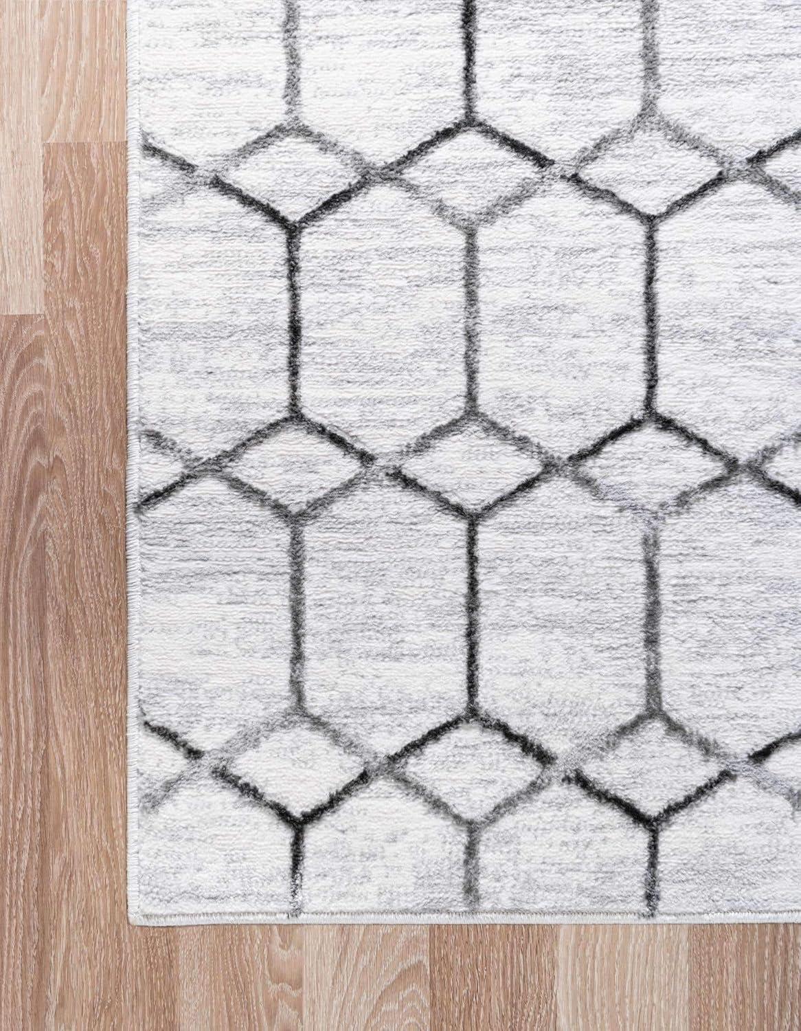 Unique Loom Matrix Trellis Collection Area Rug - Tile (7' x 10' Rectangle White/Gray)