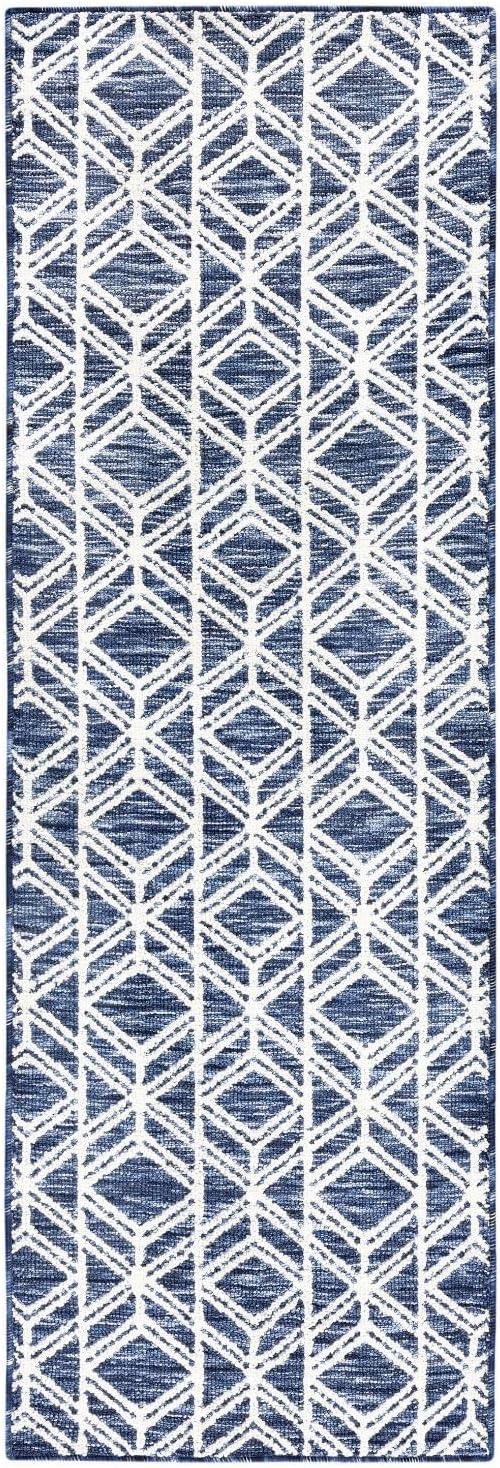 TOWN & COUNTRY EVERYDAY Walker Modern Diamond Everwash Non-Slip Backing Kitchen Mat