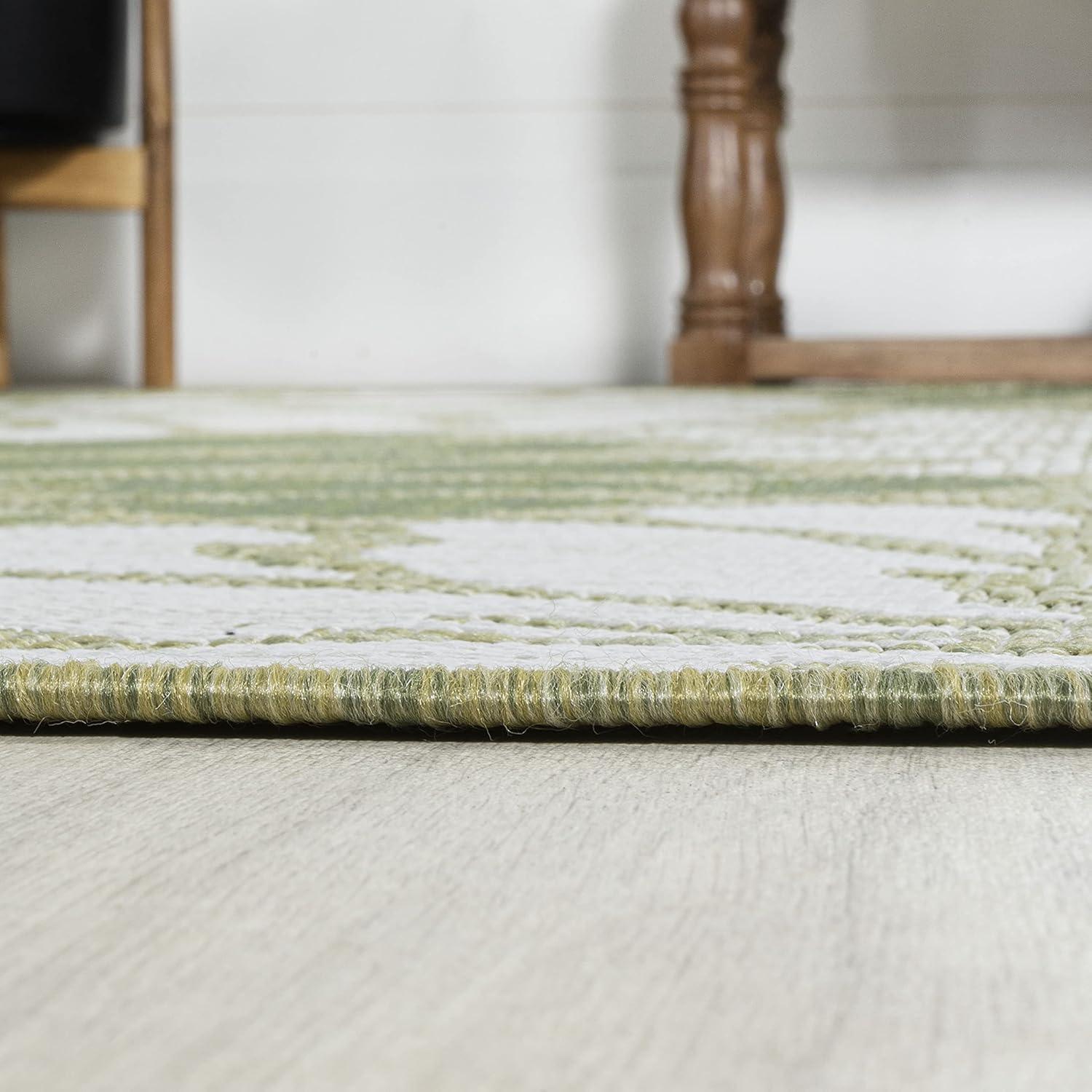 5' x 5' Zinnia Modern Floral Textured Weave Indoor/Outdoor Area Rug, Green/Cream - JONATHAN Y