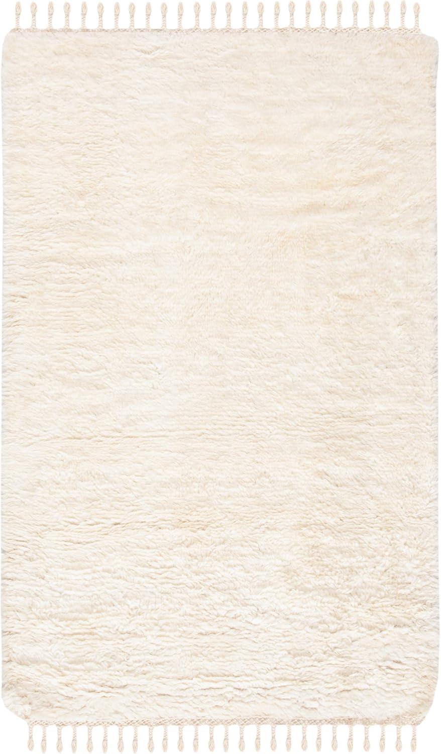 Safavieh Casablanca 473 Hand Woven Wool Pile Solid Color Rug