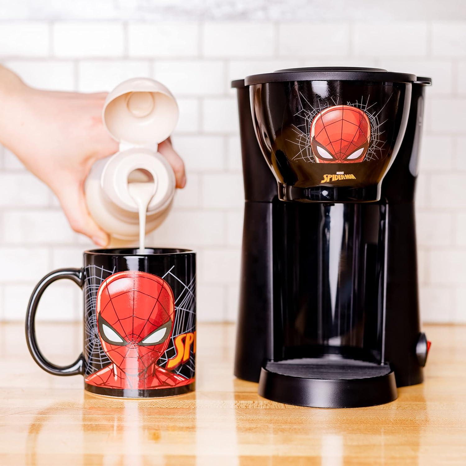 Uncanny Brands Marvel Spider-Man Coffee Maker Set