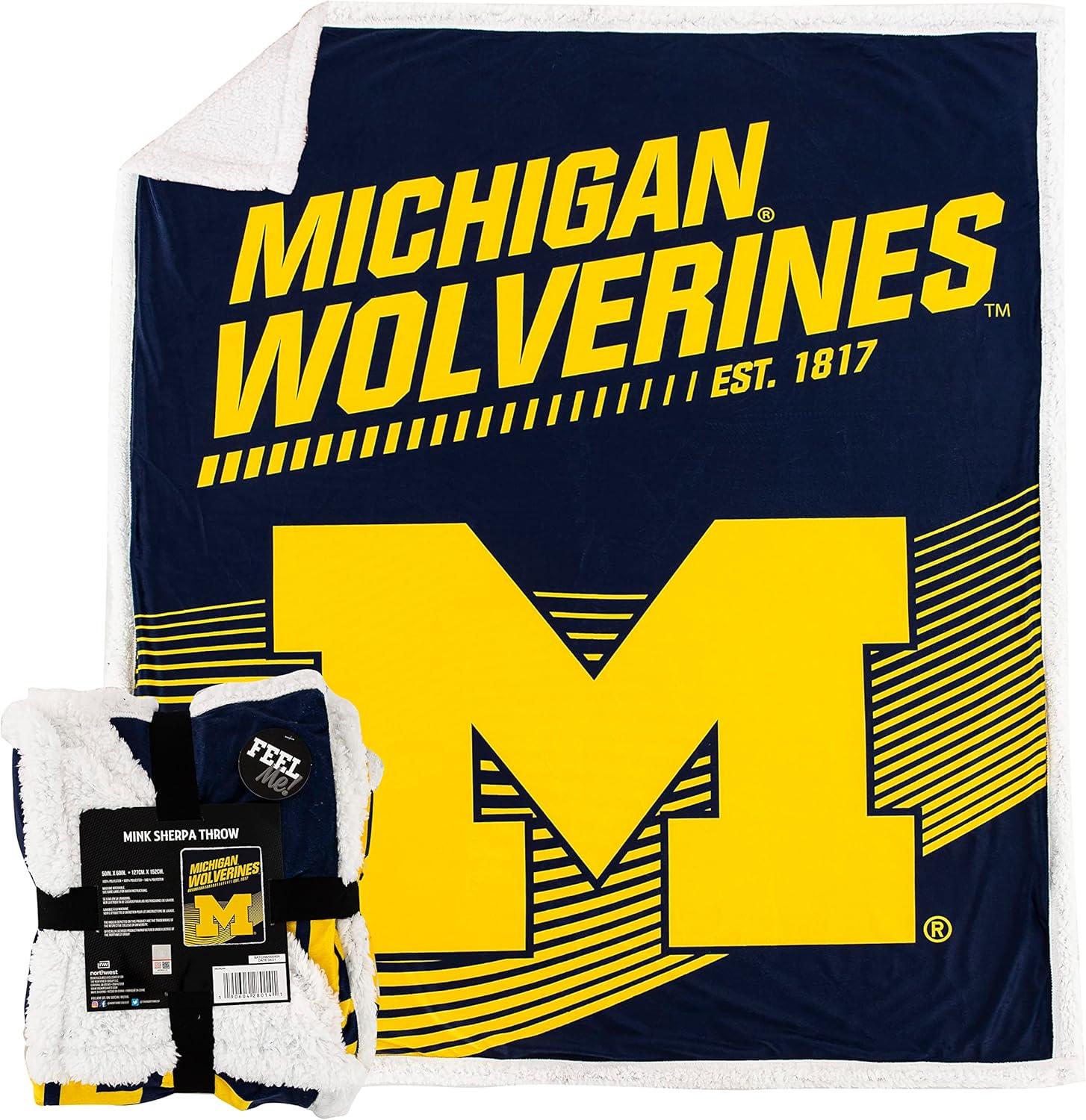 Michigan Wolverines Navy and Yellow Sherpa Throw Blanket