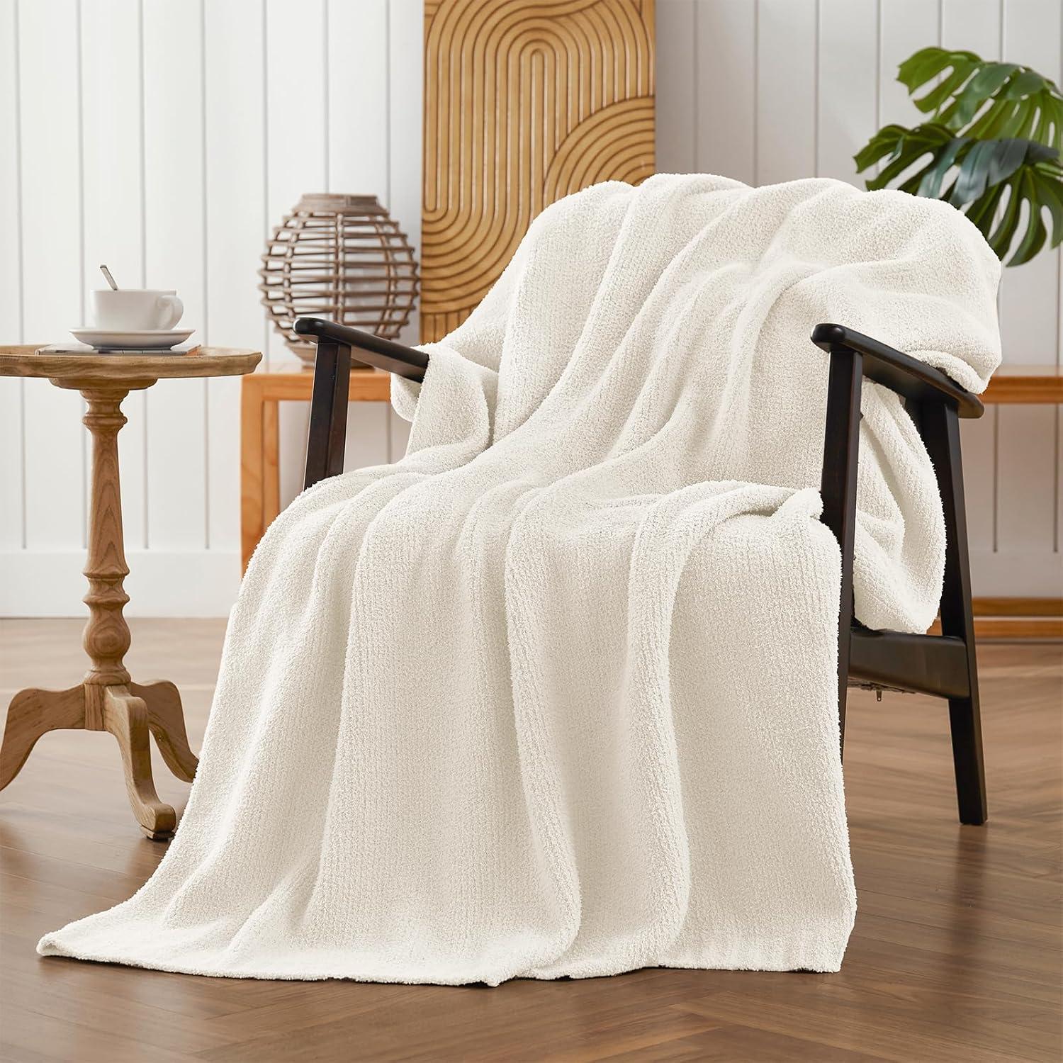 PAVILIA Plush Knit Throw Blanket for Couch Sofa Bed, Super Soft Fluffy Fuzzy Lightweight Warm Cozy All Season