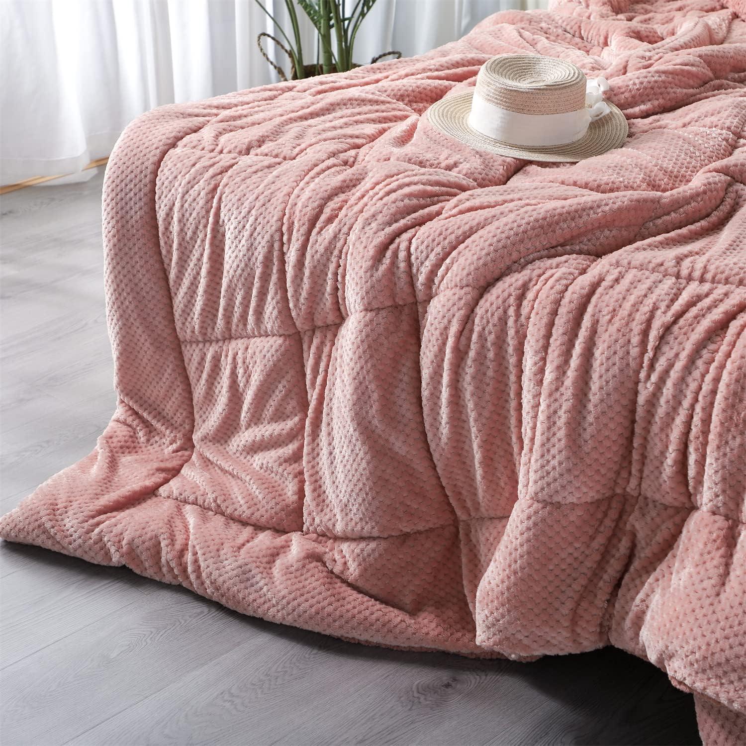 DOMDEC Luxurious Flannel Fleece Comforter with Plush Sherpa Back- Queen Size Bedding Coverlet-Textured Faux Fur Blanket-Machine Washable-Winter Warmth(Full/Queen, Rose)