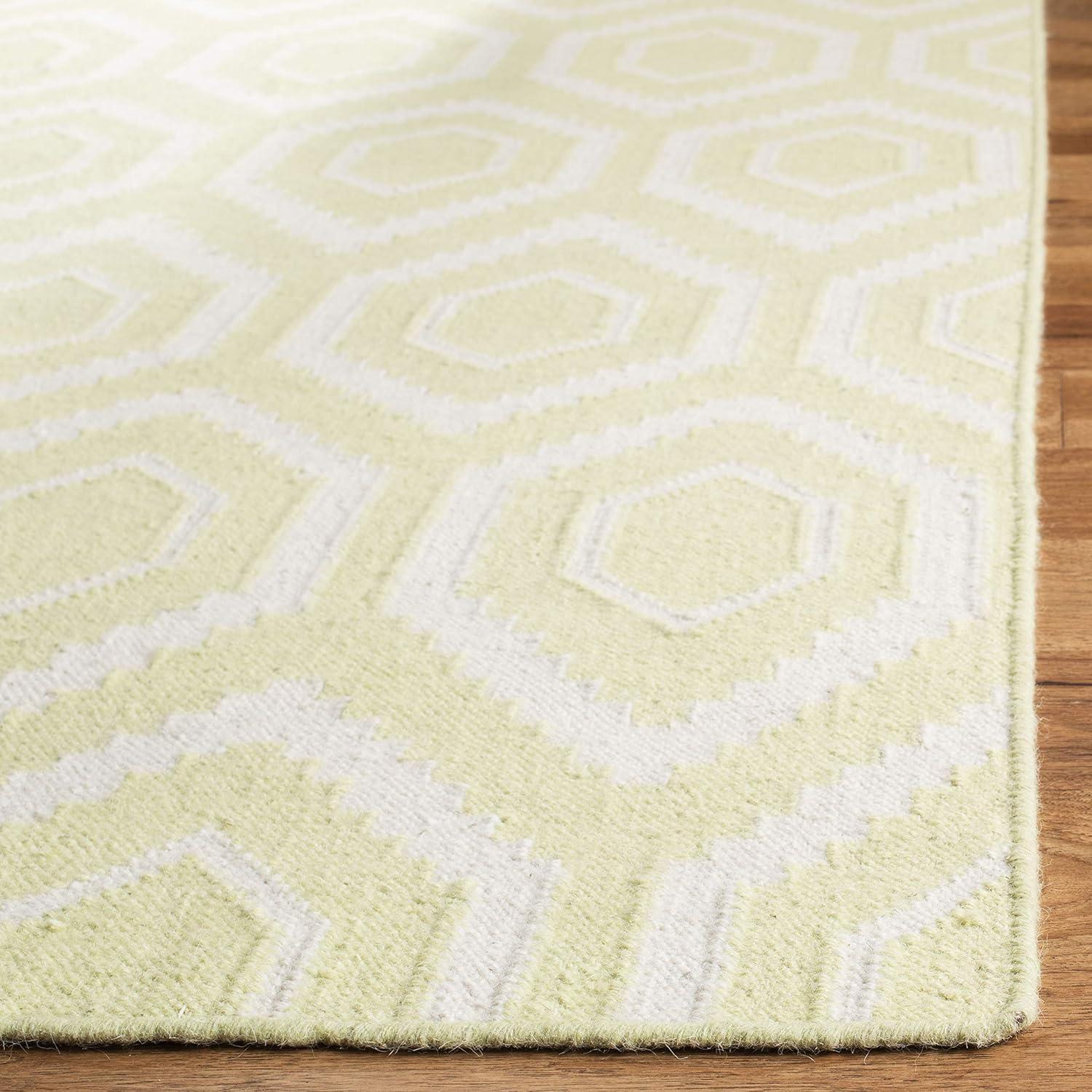 SAFAVIEH Dhurrie Bianca Geometric Hexagons Wool Area Rug, Green/Ivory, 9' x 12'