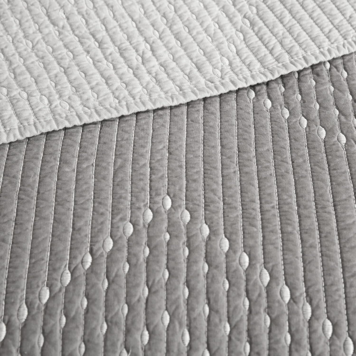 INK+IVY Pomona Winnie Embroidered Cotton 3 Piece Quilt Set