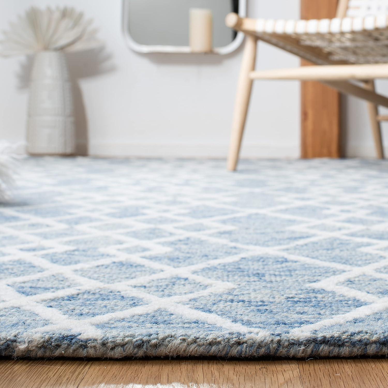 SAFAVIEH Metro Jenny Diamond Area Rug, Blue/Ivory, 4' x 6'