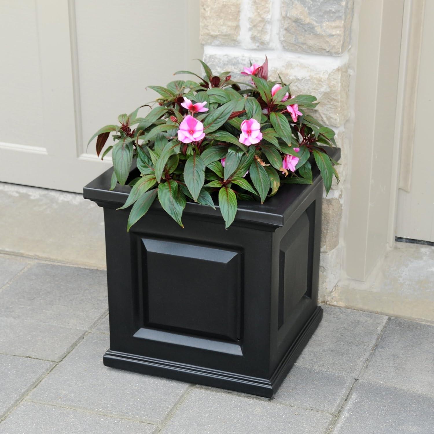 Nantucket Square Resin Planter Box with Water Reservoir