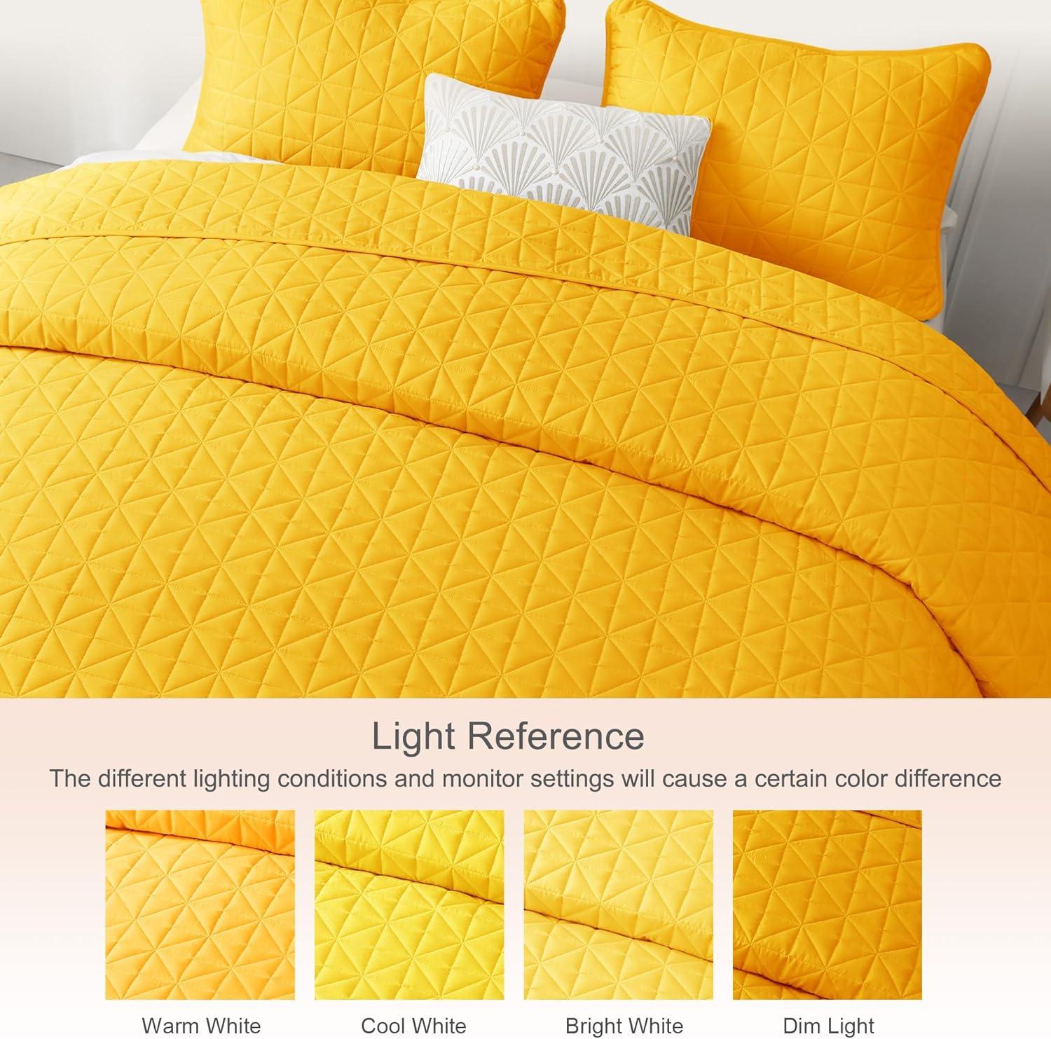 Exclusivo Mezcla Bed Quilt Set Queen Size for All Seasons, Stitched Pattern Quilted Bedspread/ Bedding Set/ Coverlet with 2 Pillow shams, Lightweight and Soft, Yellow