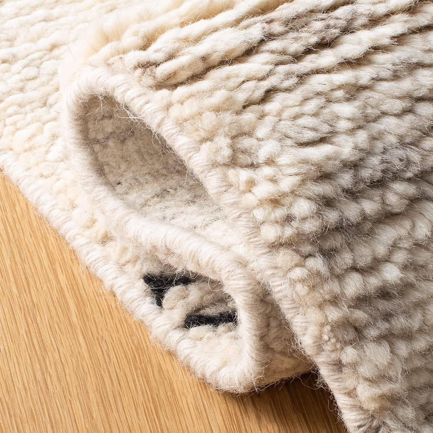 Casablanca CSB543 Hand Knotted Indoor Area Rug - Ivory/Black - 8'x10' - Safavieh