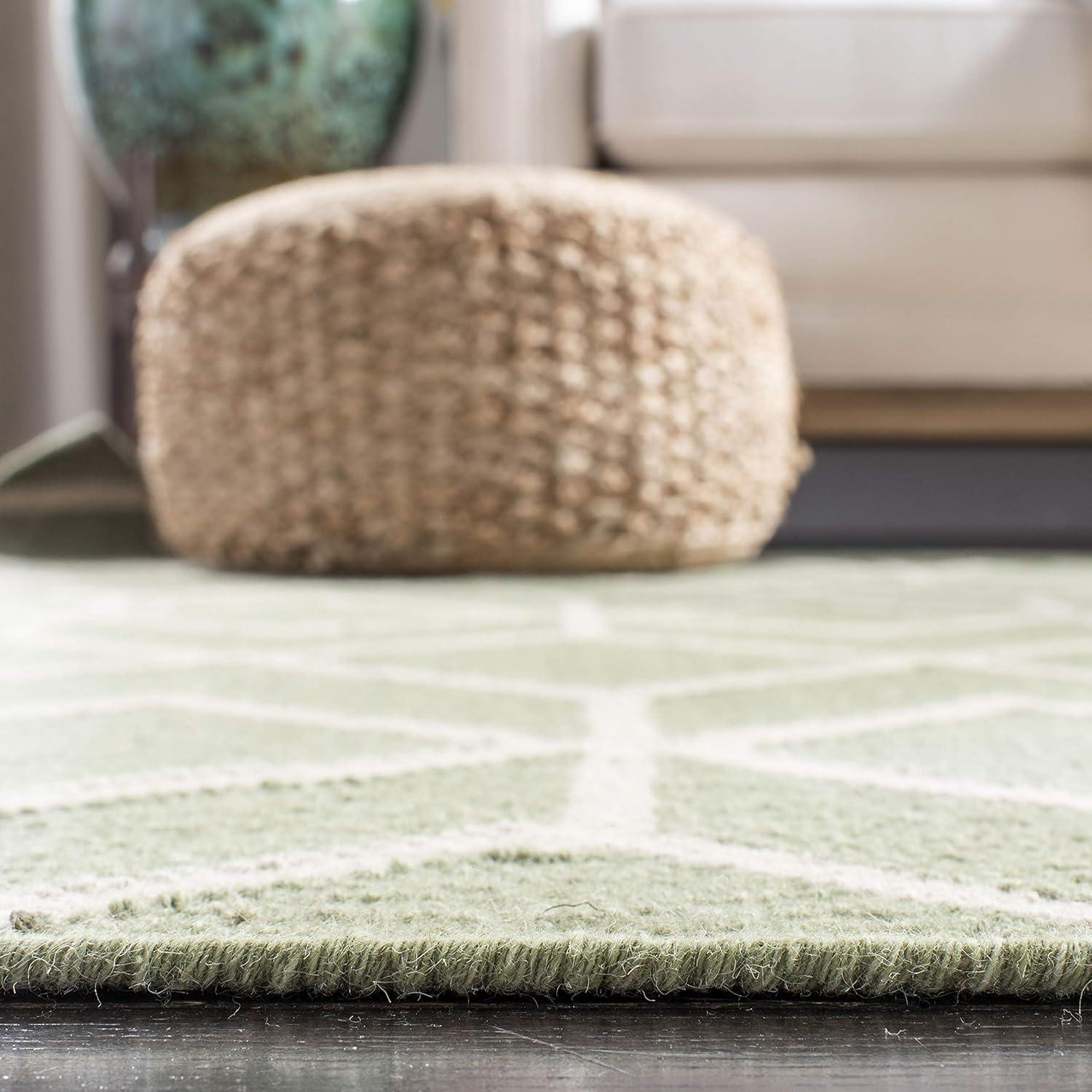 SAFAVIEH Dhurries Addison Geometric Area Rug, Sage/Ivory, 8' x 8' Square