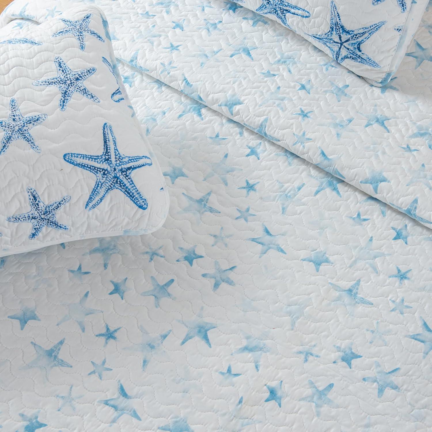 Great Bay Home Coastal Beach Reversible Reversible Quilt Set With Shams  (Twin, Multi)