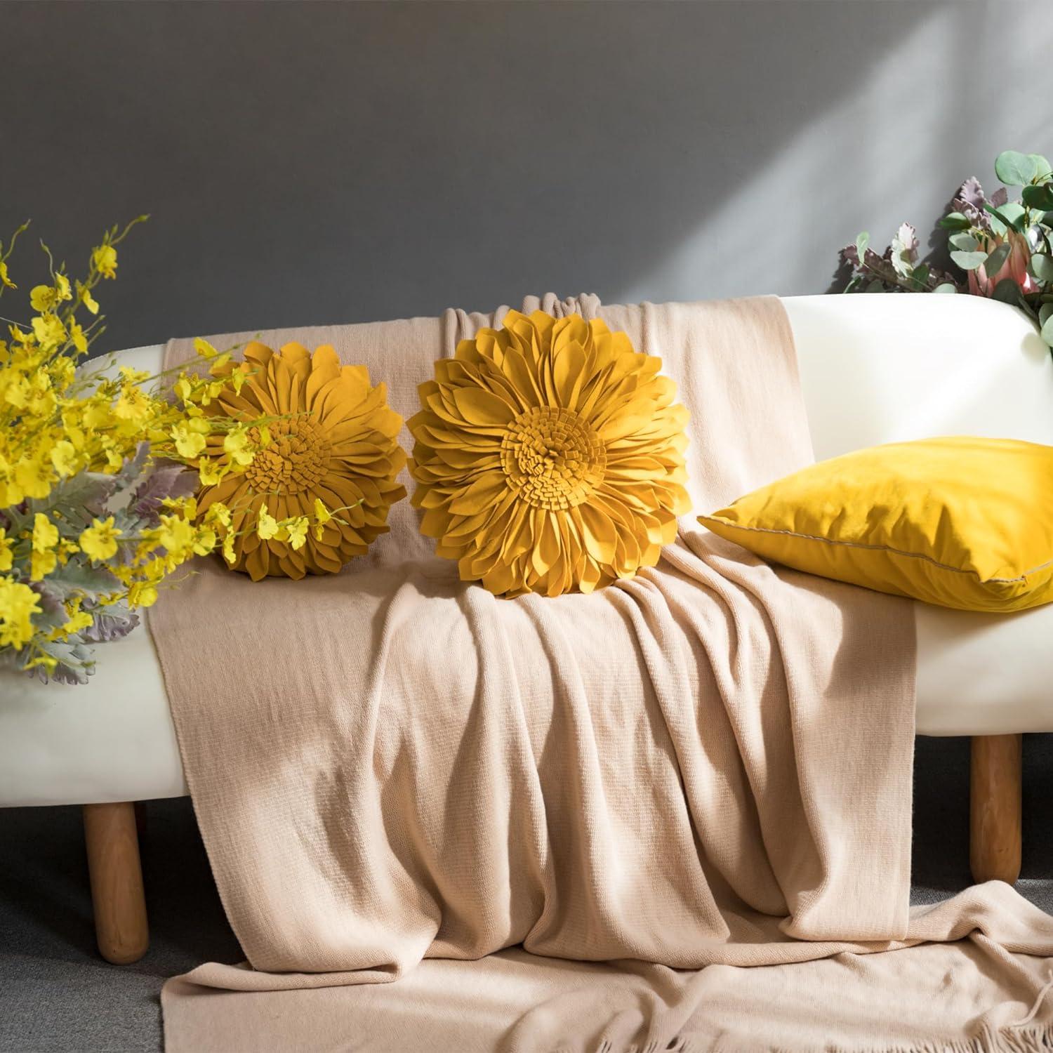 JWH Appliqued Throw Pillow 3D Sunflower Accent Pillow Cover & Insert