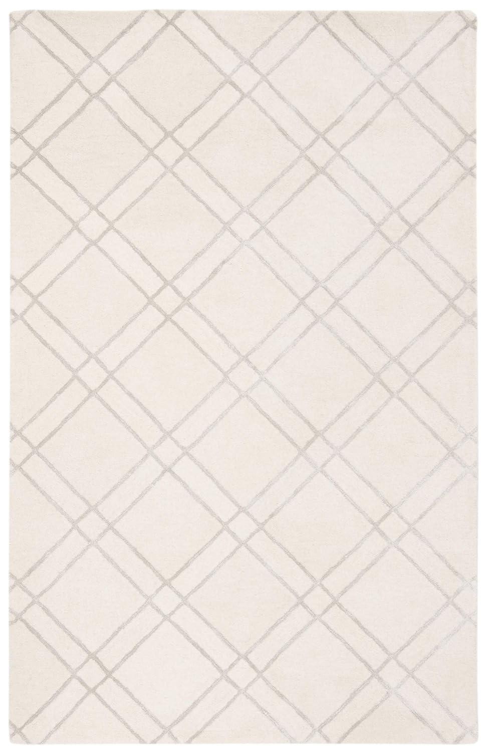 Himalaya HIM901 Handmade Area Rug - 4'x6' - Ivory/Silver - Safavieh