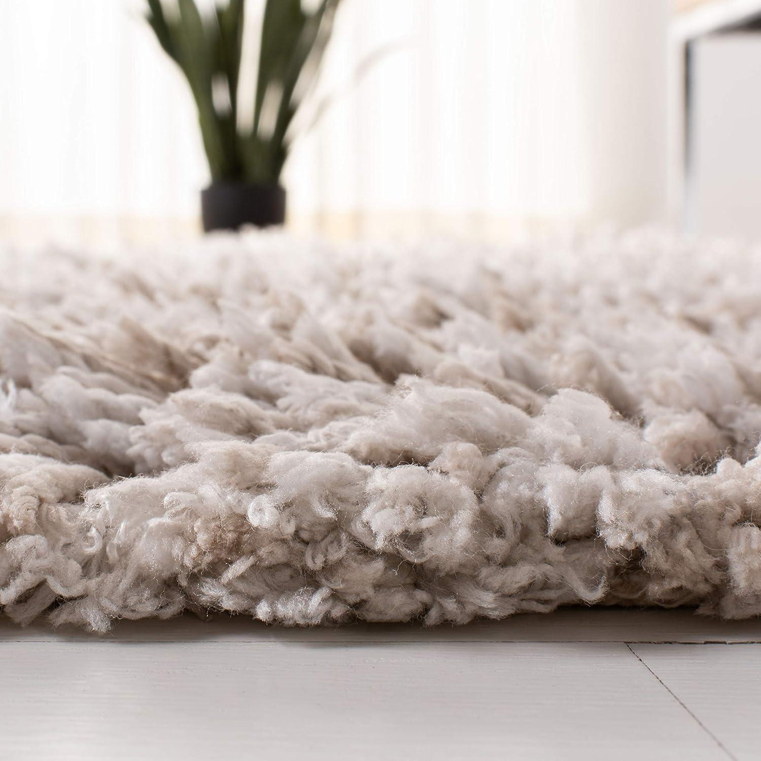 Rio Shag SG960 Hand Loomed Indoor Accent Rug - Beige/Ivory - 3'x5' - Safavieh