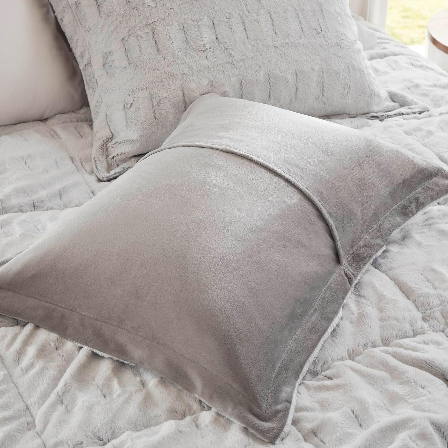 Madison Park Gia Back Print Long Fur Comforter Mini Set