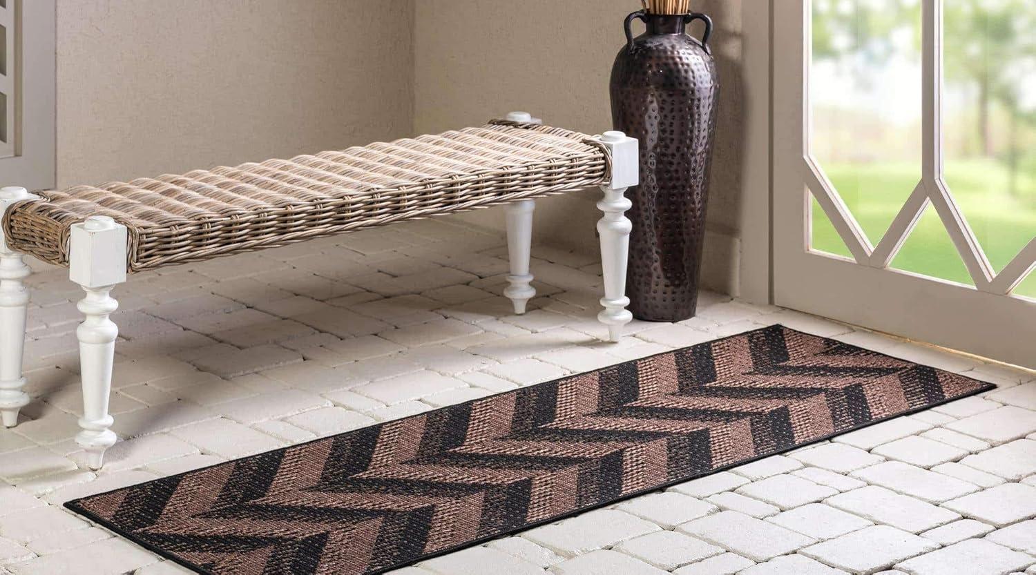 Unique Loom 2' 2 x 6' 0 Runner Brown Outdoor Modern Chevron Area Rug